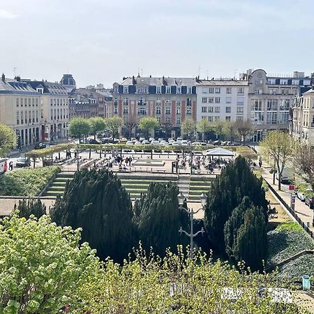 Forum Champagne Grand T2 Climatise Vue Cathedrale 랭스 외부 사진
